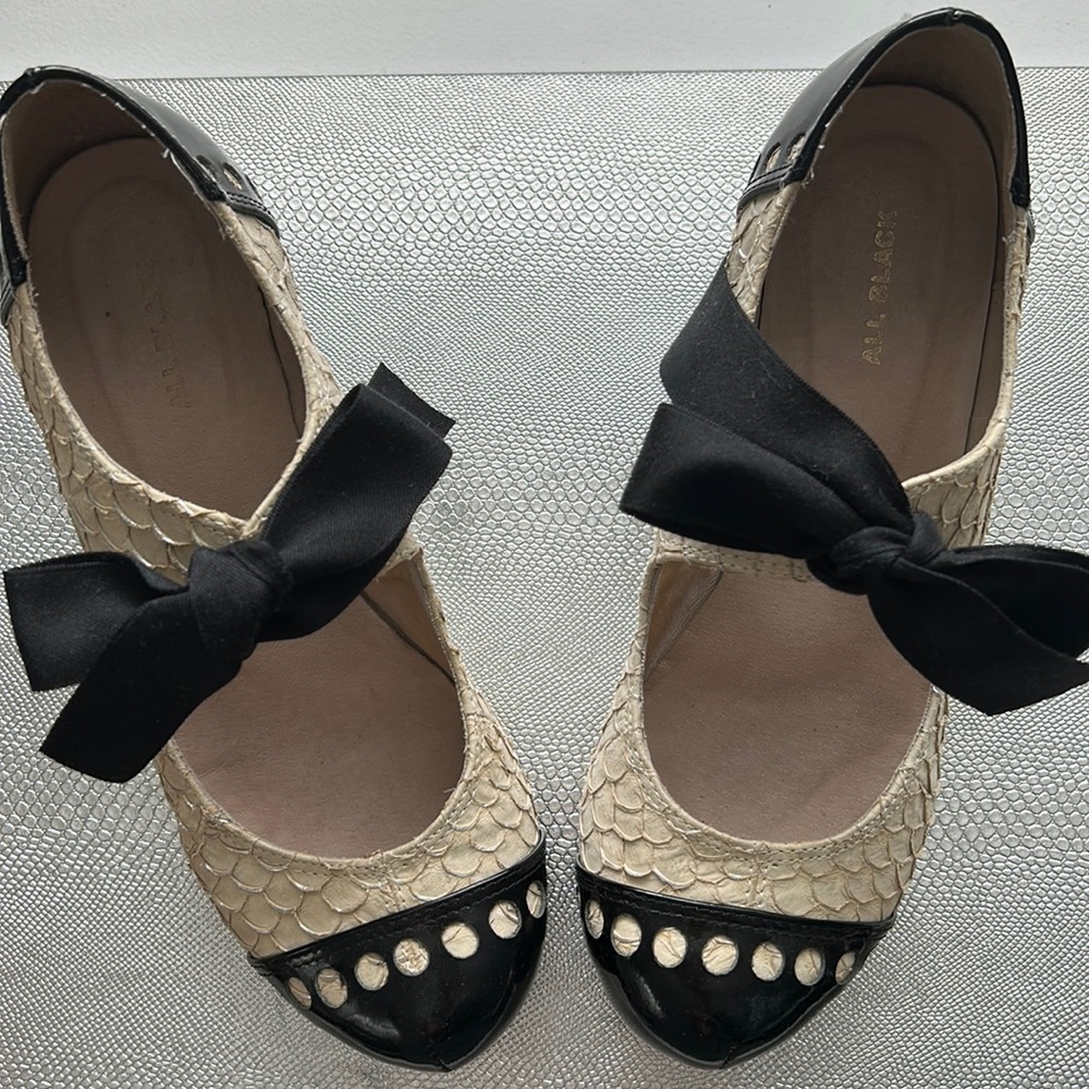 All Black Tie Heel Size 37